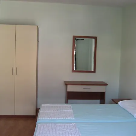 Apartments Diana Orebic Room photo